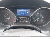 Ford Focus Se 1FAHP3F22CL434387 fotografie
