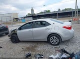 Toyota Corolla Le 2T1BURHE7JC042884 снимка
