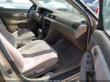 Toyota Camry Le JT2BG22K1W0216228 fotografie
