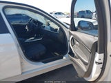 BMW 320I WBA3B1G53FNT07928 photo
