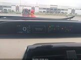 Toyota Prius Two JTDKBRFU7H3050891 снимка