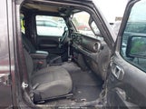 Jeep Wrangler Unlimited Sport S 4X4 1C4HJXDN2JW206109 fotografie