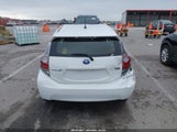 Toyota Prius C Two JTDKDTB32E1574803 снимка