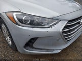 Hyundai Elantra Se 5NPD74LF0HH208351 снимка