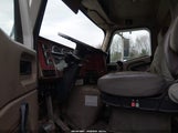 International  5600I 1HTXHAXT83J067041 снимка