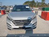 Hyundai Tucson Value KM8J3CA24JU692184 снимка