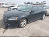 Volkswagen Passat 1.8T Wolfsburg Edition 1VWAS7A37EC114175 photo
