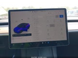 Tesla Model Y Long Range Dual Motor All-Wheel Drive 7SAYGDEE9RA306039 fotografie