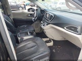 Chrysler Pacifica Touring L 2C4RC1BG8JR142957 снимка