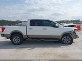 Nissan Titan Platinum Reserve/Pro-4X/S/Sl/Sv 1N6AA1E57JN543326 fotografie