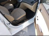Hyundai Accent Gls KMHCU4AE0CU051302 снимка