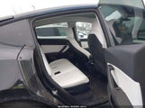 Tesla Model Y Long Range Dual Motor All-Wheel Drive 7SAYGAEE6NF315261 fotografie