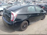 Toyota Prius Two JTDKN3DU7E1735410 снимка