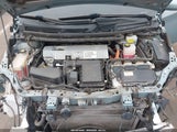 Toyota Prius Two JTDKN3DU2E1771117 fotografie