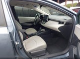 Toyota Corolla Le JTDEPRAE7LJ075194 снимка