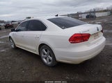Volkswagen Passat 2.5L Se 1VWBP7A39EC006341 снимка