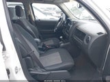 Jeep Patriot Latitude 1C4NJPFA2ED576233 снимка