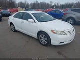 Toyota Camry Le 4T1BE46KX7U694656 снимка