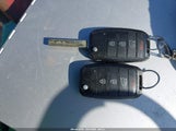 Kia Sorento 2.4L Lx 5XYPG4A3XHG266075 photo