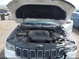 Jeep Grand Cherokee Limited 4X2 1C4RJEBG5JC111056 fotografie