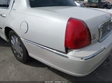 Lincoln Town Car Ultimate 1LNHM83W64Y601955 снимка