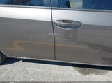 Toyota Corolla Le 5YFBURHE5JP837884 снимка
