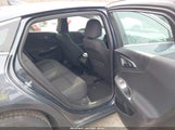 Chevrolet Malibu Fwd 1Fl 1G1ZC5ST1MF078821 fotografie
