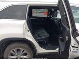 Toyota Highlander Xle V6 5TDJKRFH8FS180446 photo