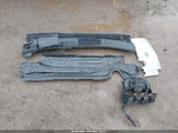 Toyota Prius Two JTDKBRFU0J3064914 снимка