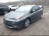 Toyota Prius Two JTDKBRFU0J3064914 снимка