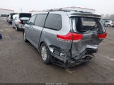 Toyota Sienna Xle V6 8 Passenger 5TDYK3DC0ES446513 fotografie