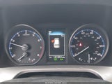 Toyota Rav4 Xle JTMWFREV3JJ151699 photo