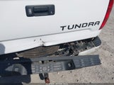 Toyota Tundra Limited 5.7L V8 5TFBW5F12HX617620 fotografie
