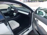 Tesla Model Y Long Range Dual Motor All-Wheel Drive 5YJYGDEE9MF062885 снимка