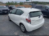 Toyota Prius C Two JTDKDTB35D1045778 снимка
