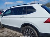 Volkswagen Tiguan 2.0T Se/2.0T Se R-Line Black/2.0T Sel 3VV3B7AXXLM092801 fotografie