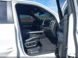 Ram  Laramie 4X4 5'7 Box 1C6SRFJP8SN715537 снимка