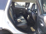 Jeep Cherokee Latitude Plus 4X4 1C4PJMLN1KD212587 снимка