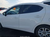 Toyota Yaris Ia 3MYDLBYV6JY303443 fotografie