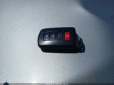 Toyota Rav4 Xle JTMRFREV3JJ241240 снимка