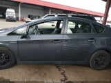 Toyota Prius Three JTDKN3DU1D5577542 снимка