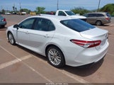 Toyota Camry Hybrid Xle 4T1B21HK4JU009269 photo