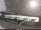 Jeep Cherokee Sport 1C4PJMAB2HW579407 снимка