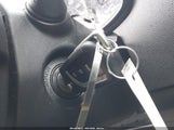 Toyota Corolla Le JTDEPRAE7LJ032765 снимка