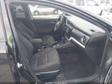 Toyota Corolla Im JTNKARJE2HJ526622 снимка