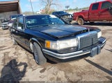 Lincoln Town Car Executive 1LNLM81W2RY619406 photo
