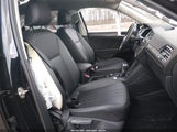 Volkswagen Tiguan 2.0T Se 3VVMB7AX7PM124341 photo