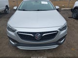 Buick Regal Tourx Essence W04GV8SX5J1100206 fotografie