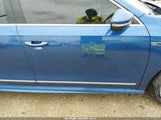 Volkswagen Passat 1.8T R-Line 1VWDT7A38HC052252 photo