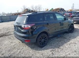 Ford Escape Se 1FMCU9GD3HUC74601 fotografie